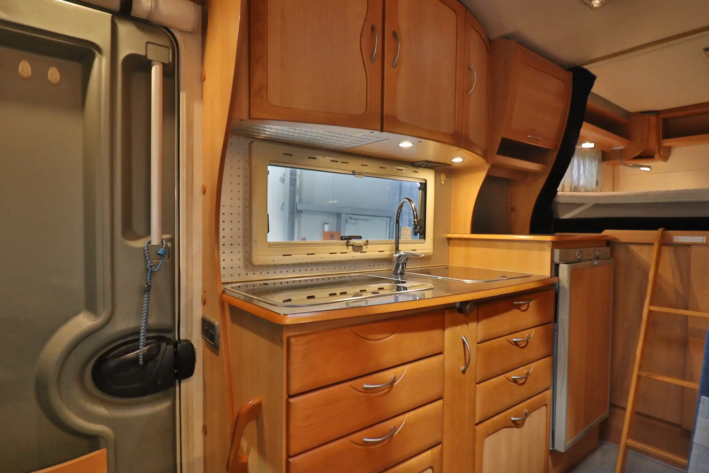EURAMOBIL Contura C 662